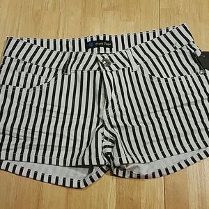 Black and White Striped jean shorts Size 7